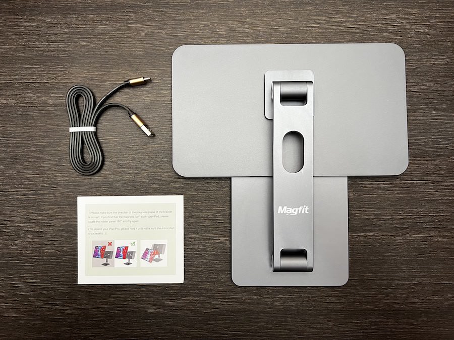 Magfit Magnetic iPadスタンドの同梱物
